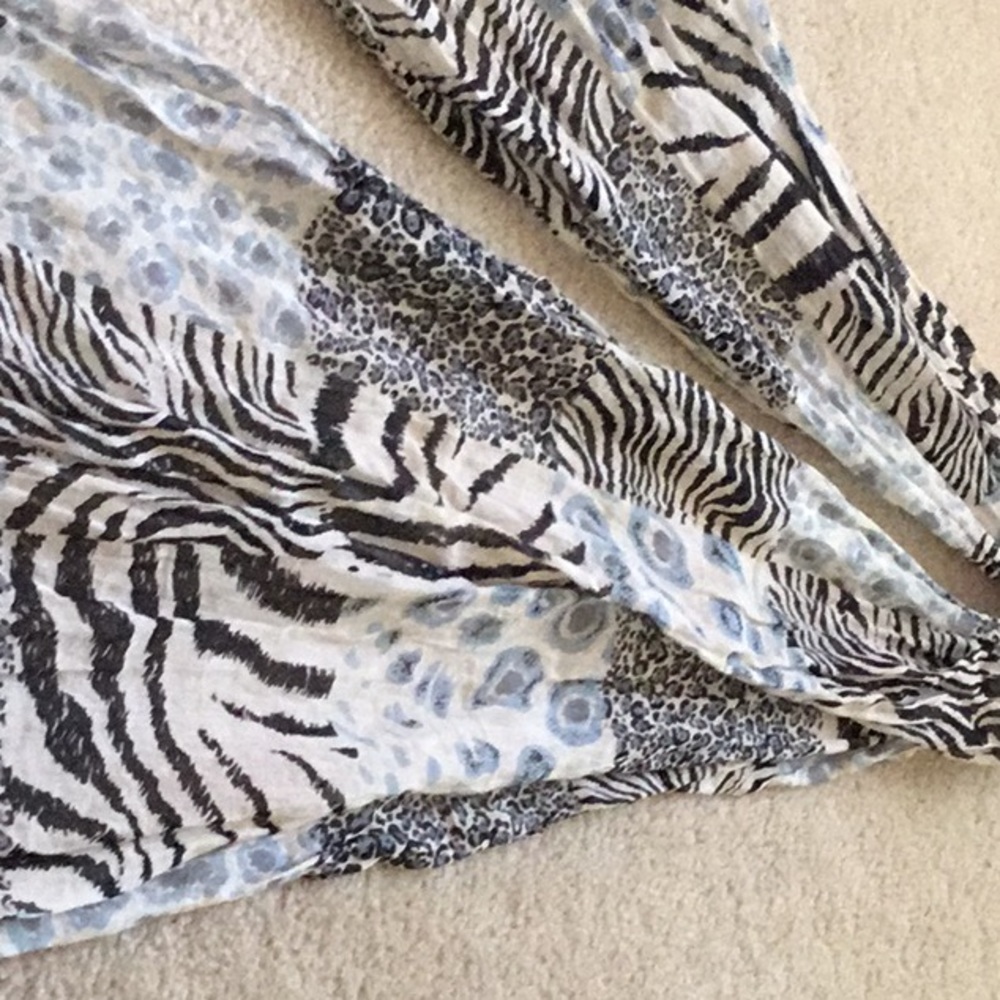 Scarf by Asian Eye